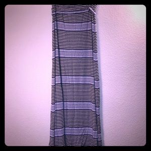 (NWT) Long Max Studio striped Maxi skirt